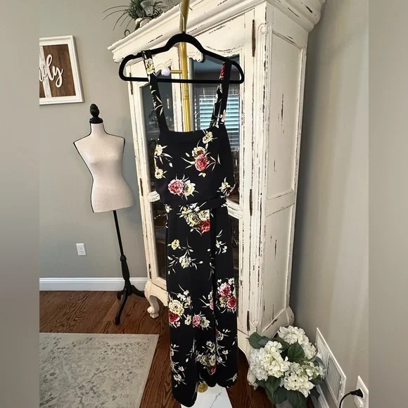 Fourteenth Place Floral Dress NWT (Size L) - Picture 5 of 7